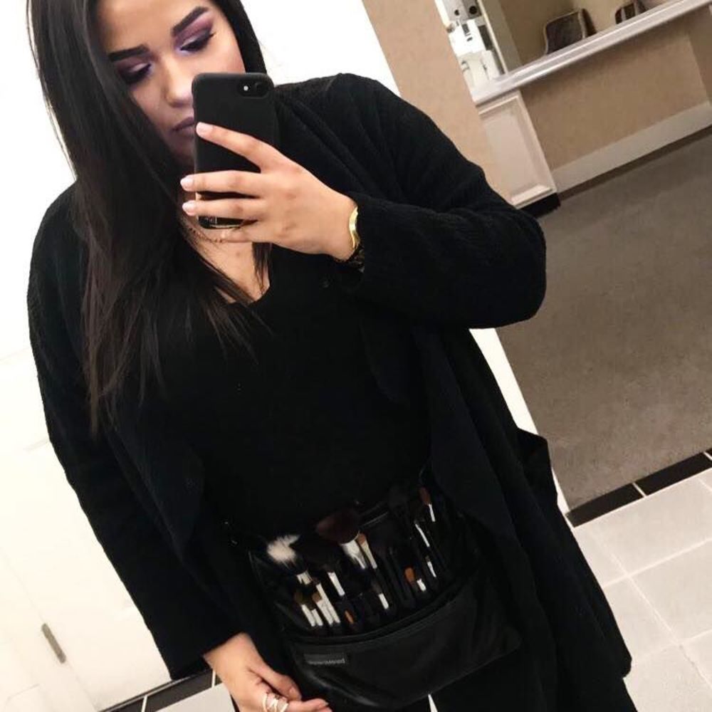 Meet your Posher, Maria